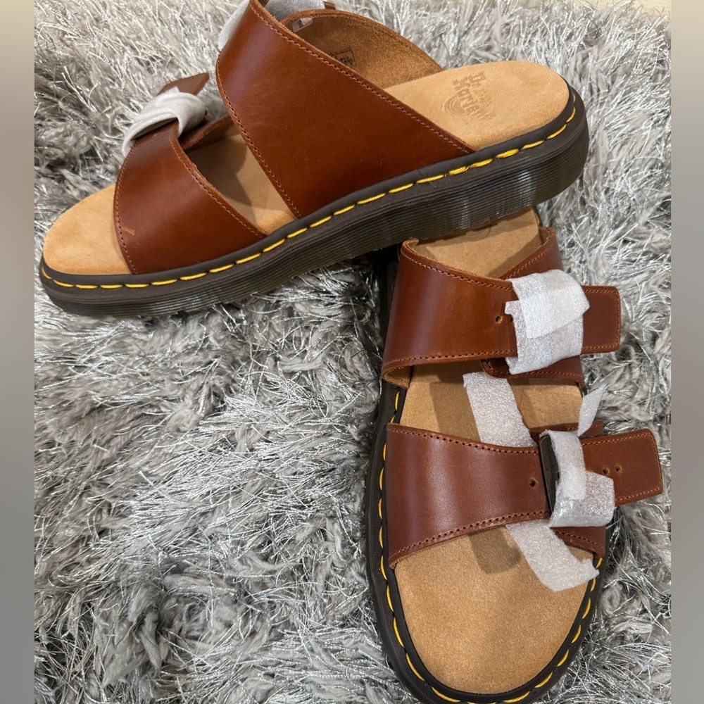 NWOT Dr. Martens Josef Sandals - Picture 3 of 10